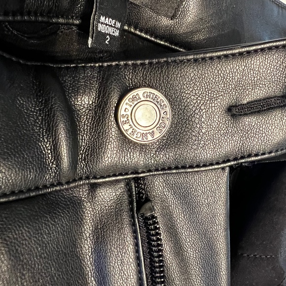 Guess Black Faux-Leather Pants Size 2 - Picture 7 of 10